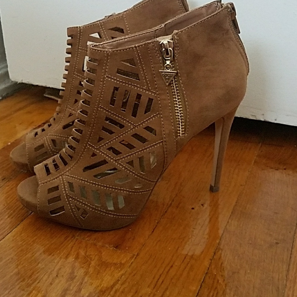 guess cutout heels